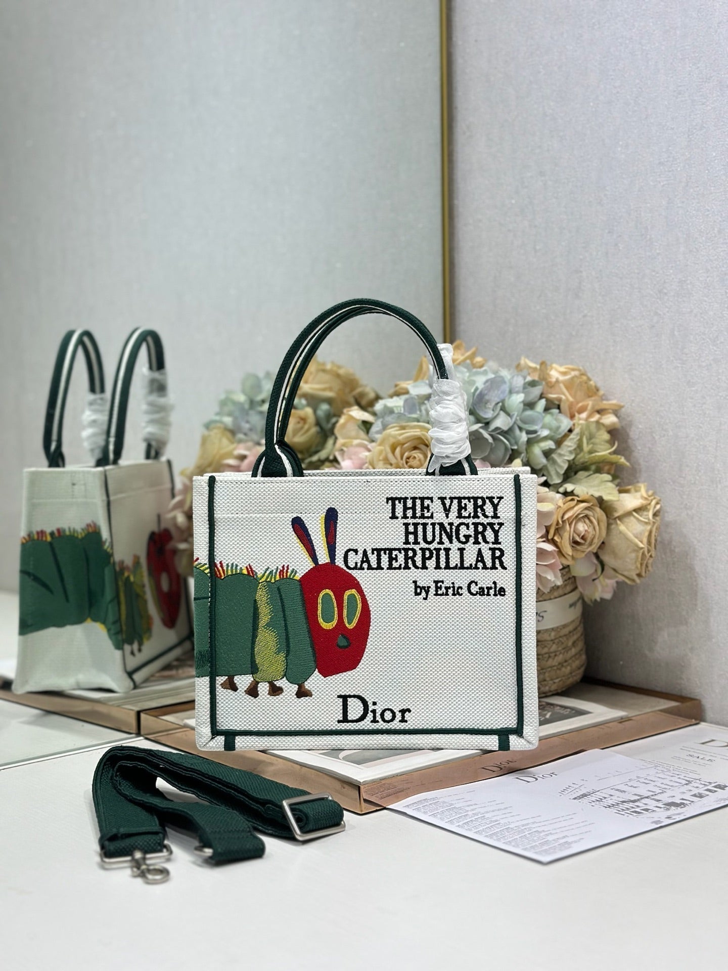 D-Book Tote