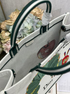 D-Book Tote