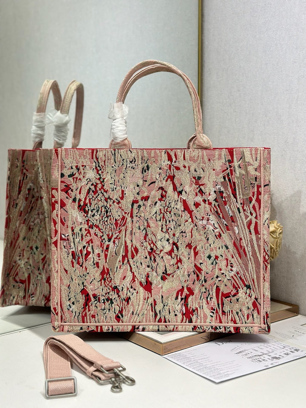 D-Book Tote
