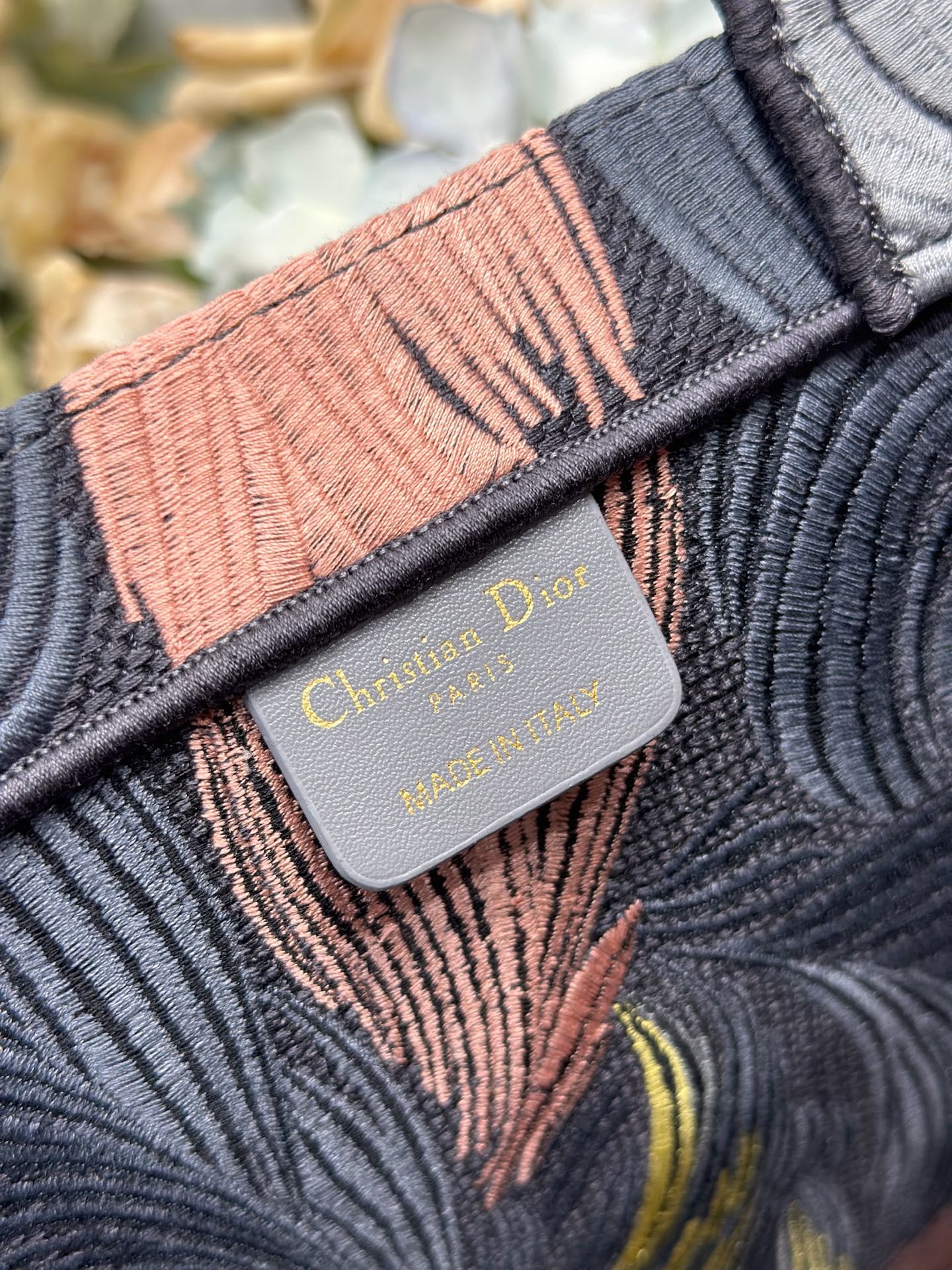D-Book Tote