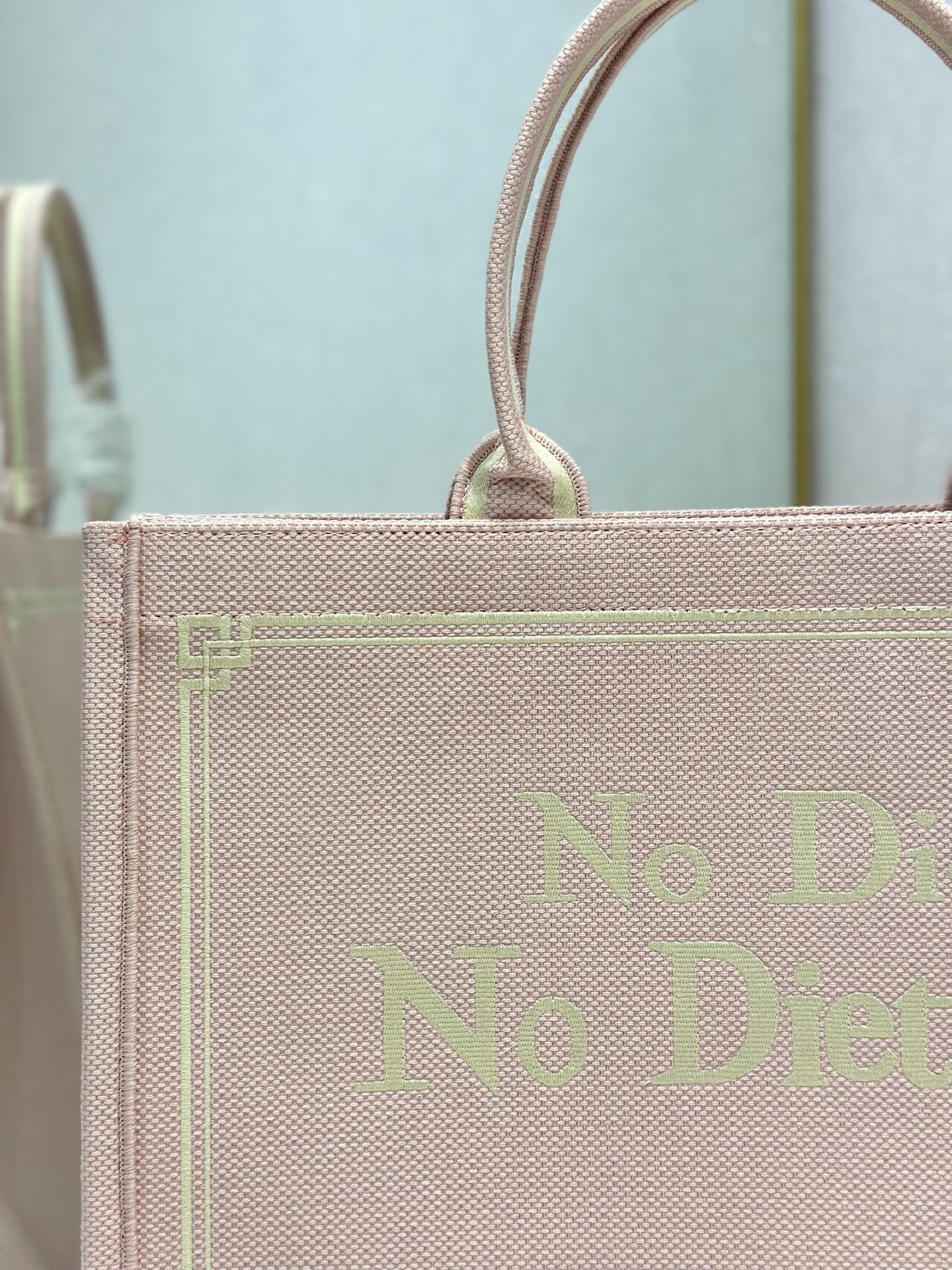 D-Book Tote