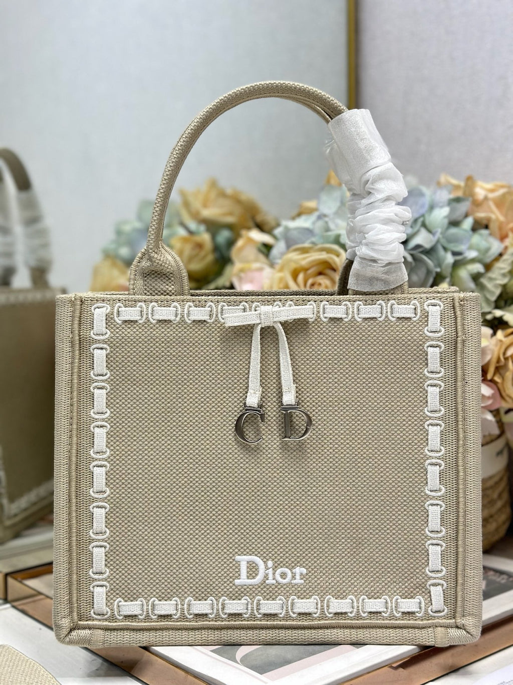 D-Book Tote