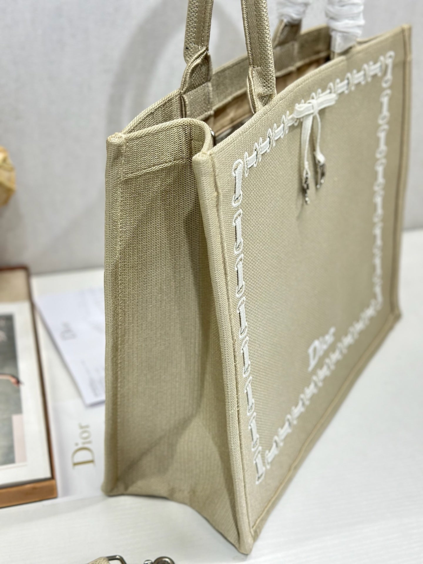 D-Book Tote
