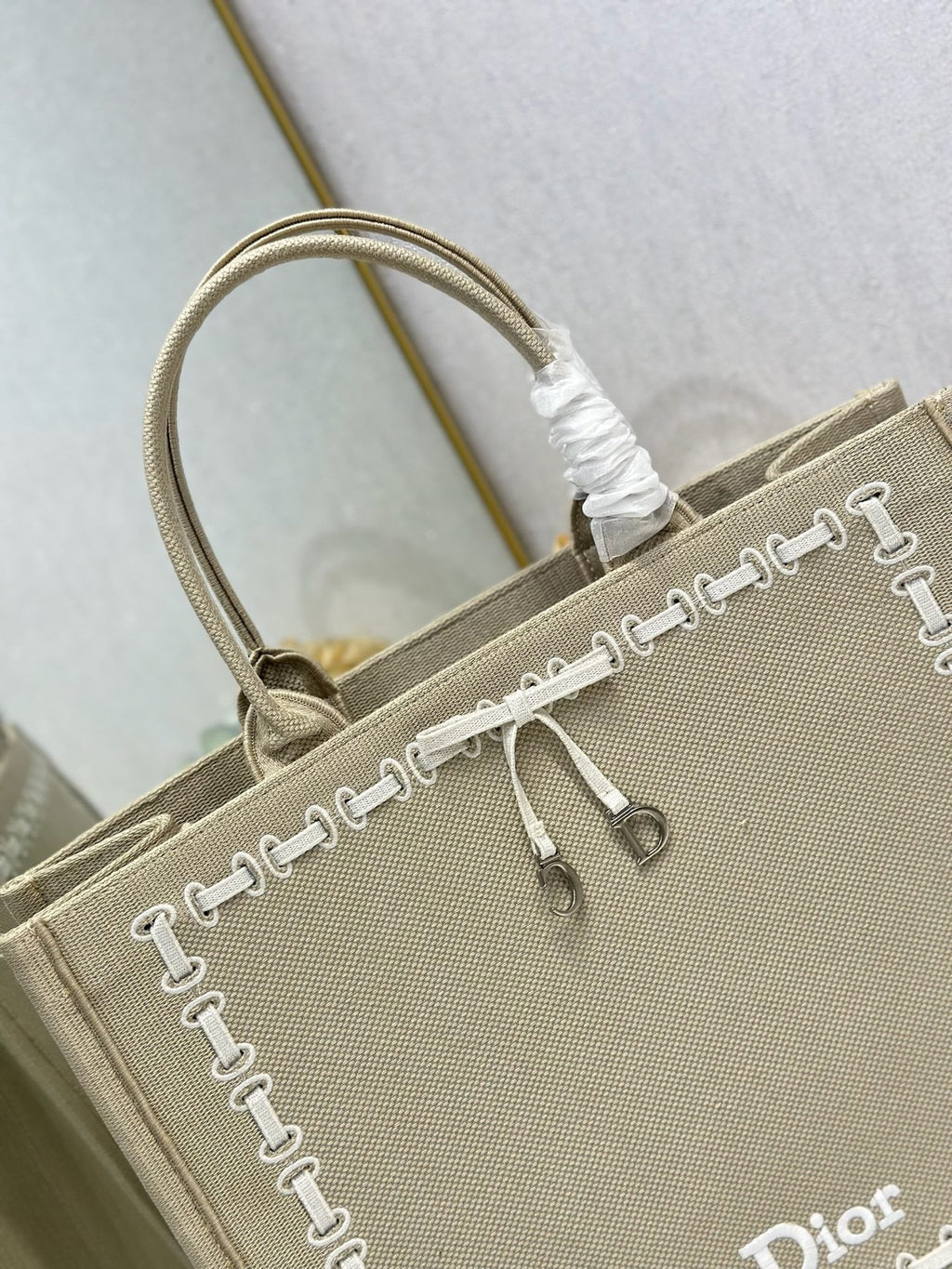 D-Book Tote