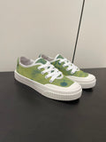 L-Sneakers