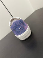 L-Sneakers