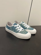 L-Sneakers