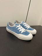 L-Sneakers