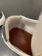 L-Sneakers