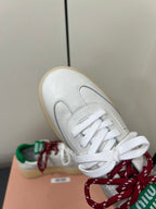 M-Sneakers