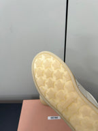 M-Sneakers