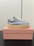 M-Sneakers