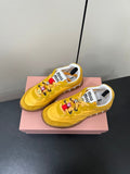 M-Sneakers