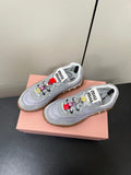 M-Sneakers