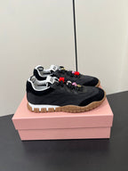 M-Sneakers