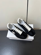 S-Sneakers