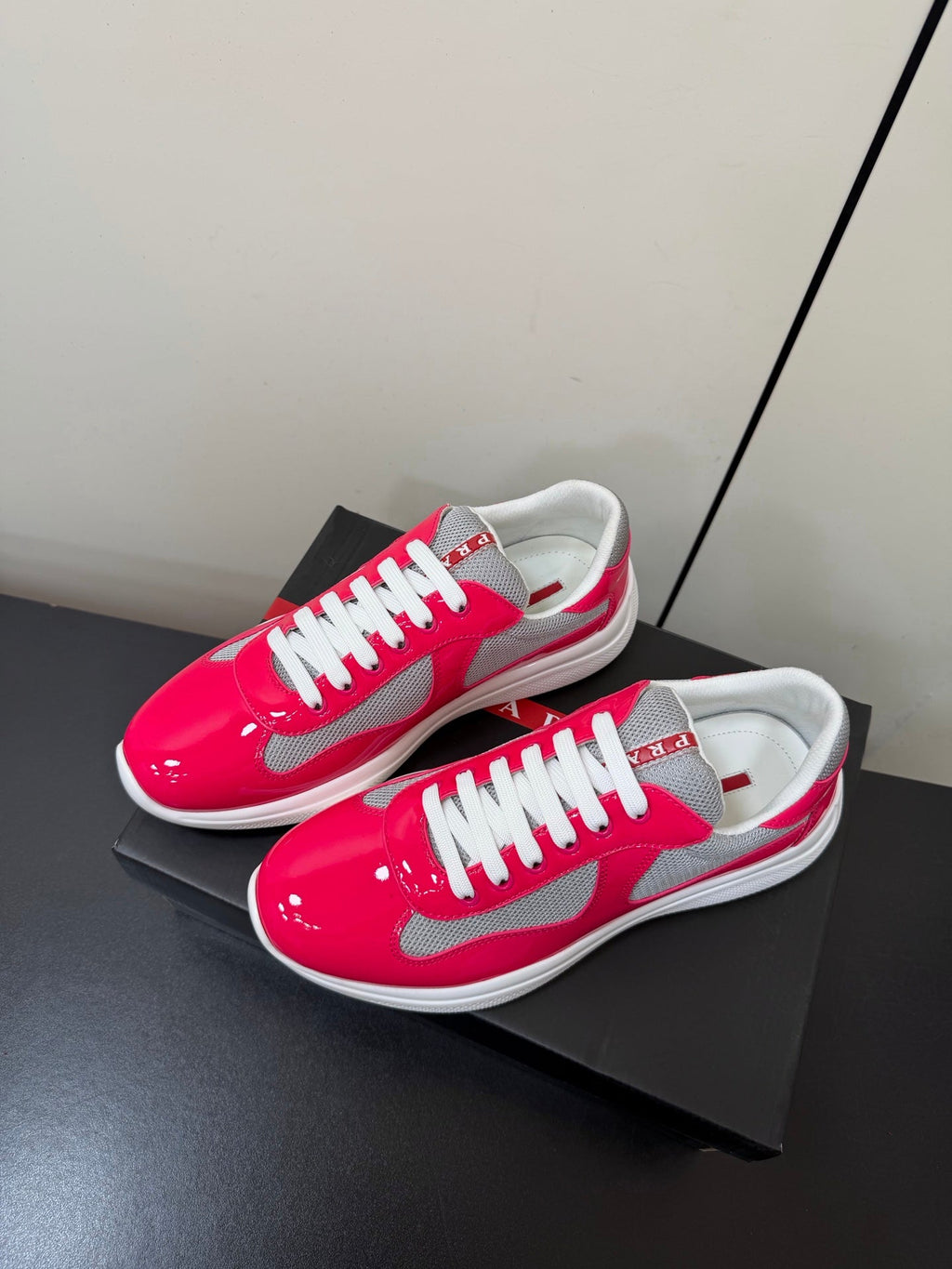 P-Sneakers