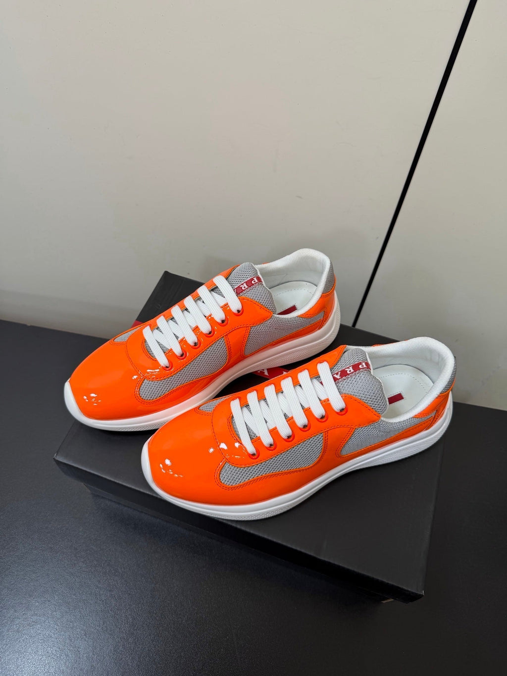 P-Sneakers