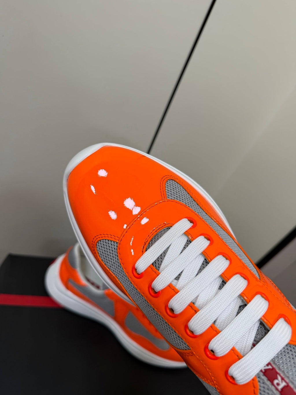 P-Sneakers