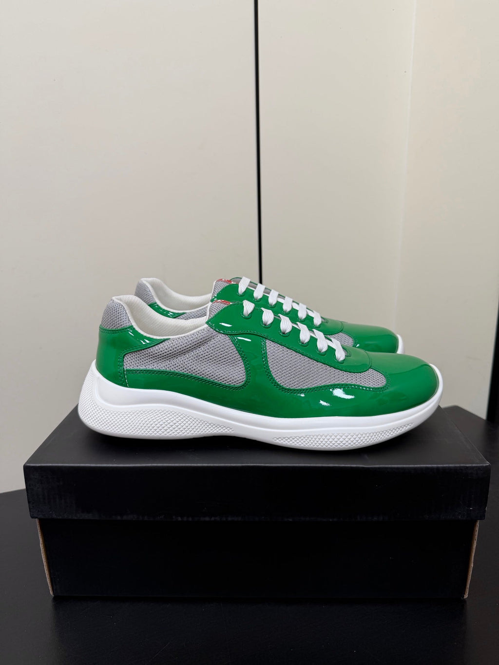P-Sneakers