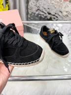 M-Sneakers