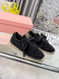 M-Sneakers