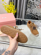 M-Sneakers