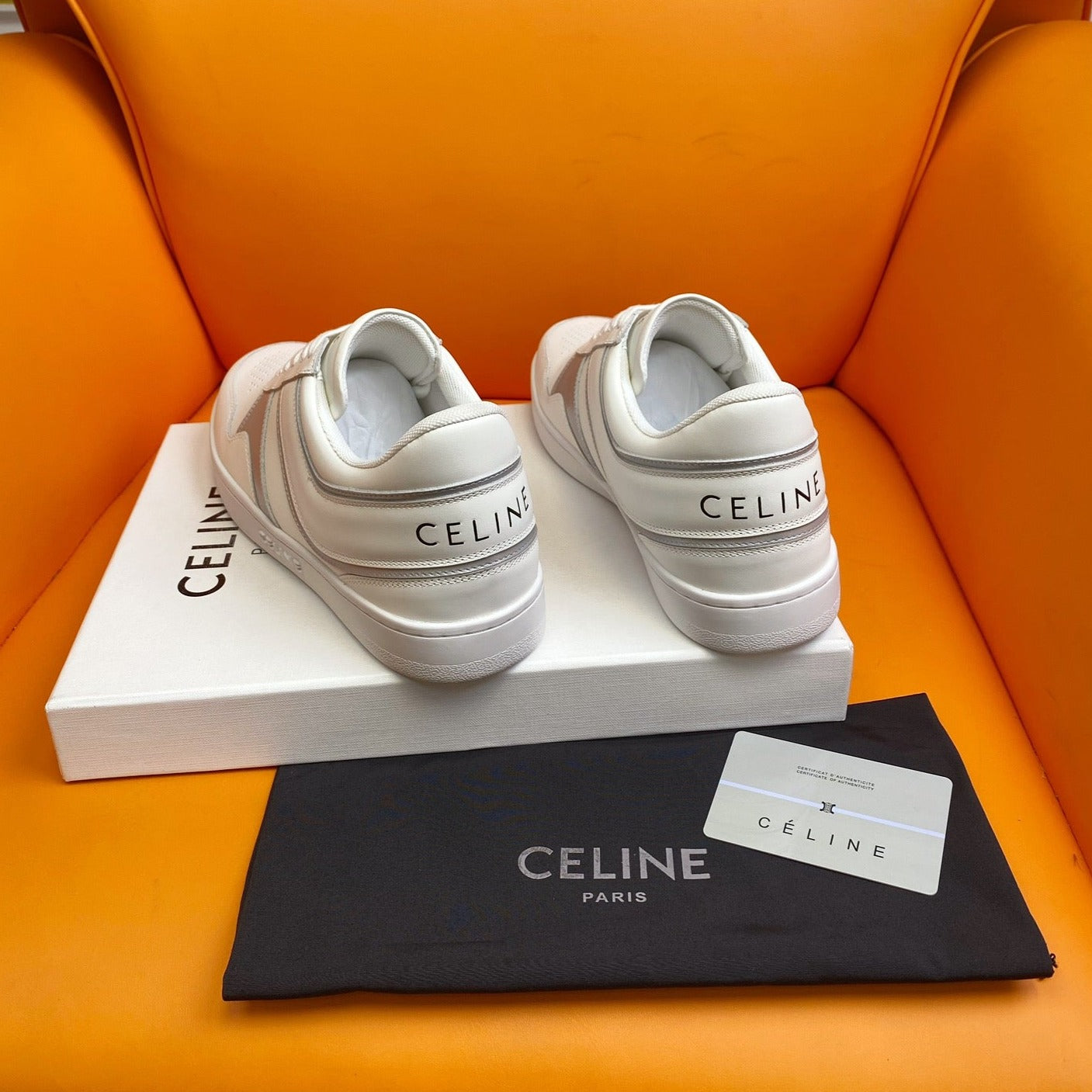 S-Sneakers