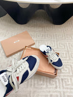 M-Sneakers