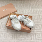 M-Sneakers