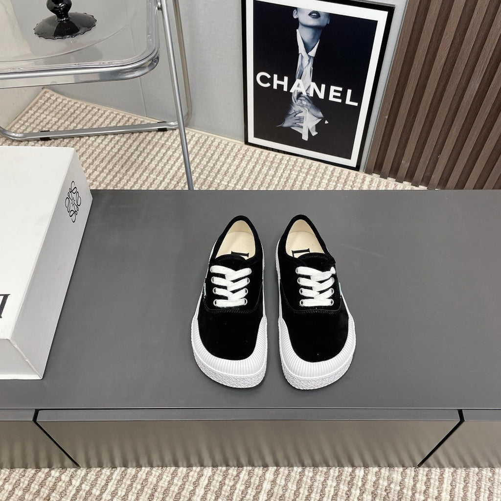 L2-Sneakers
