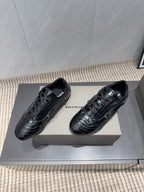 B-Sneakers