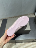 B-Sneakers