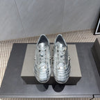 B-Sneakers