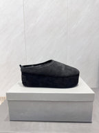 B-Sneakers