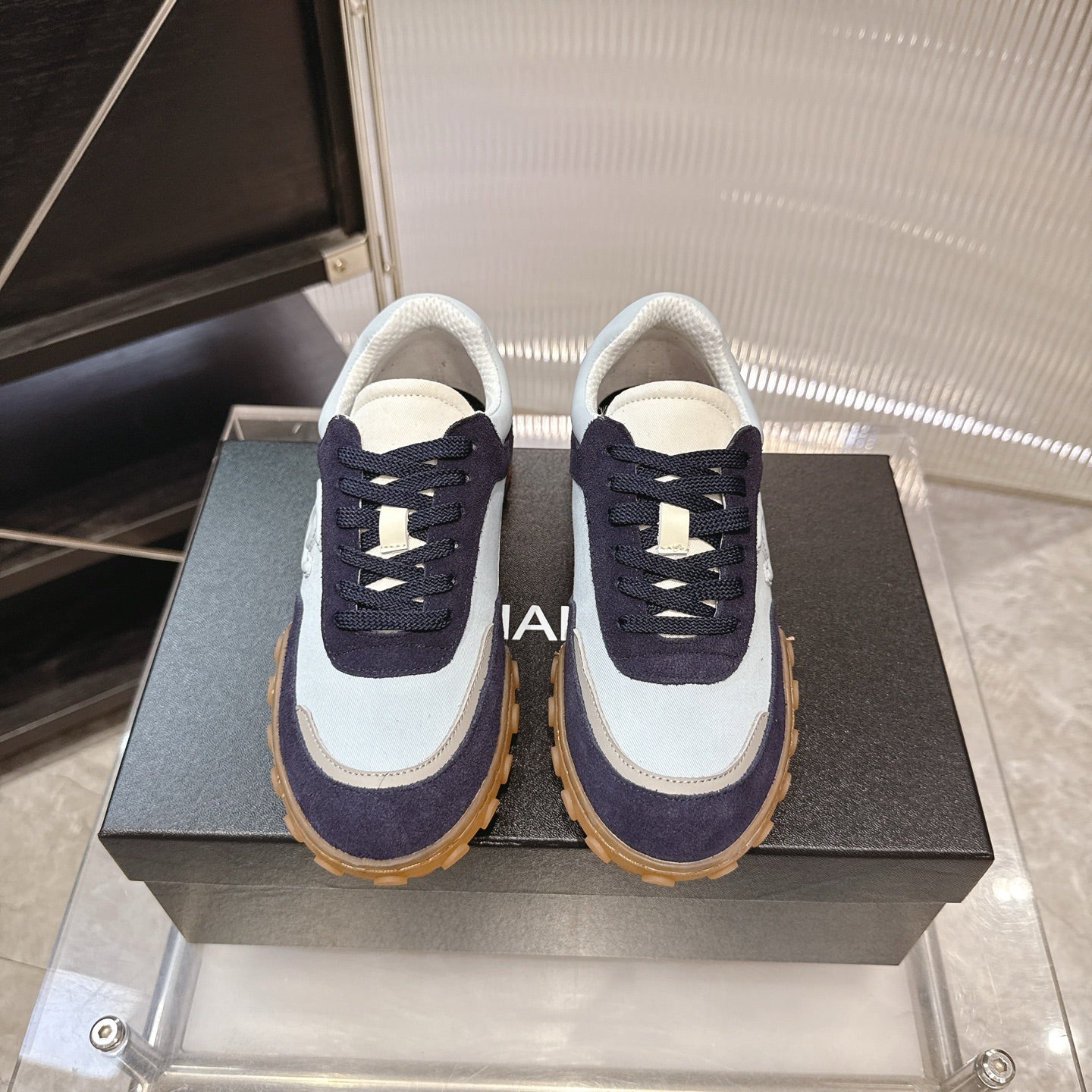C-Sneakers