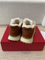 R-Sneakers