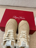 R-Sneakers