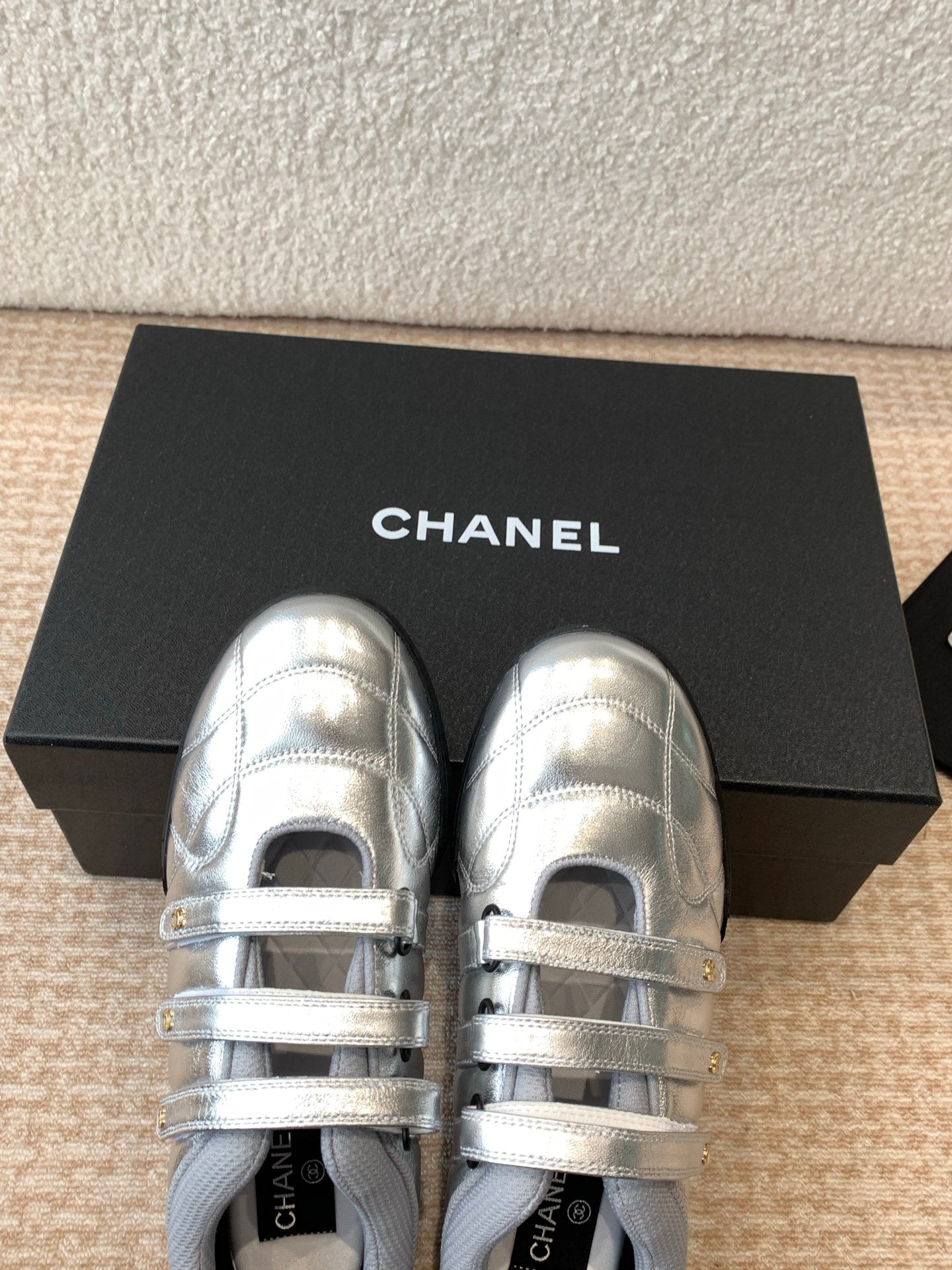 C-Sneakers