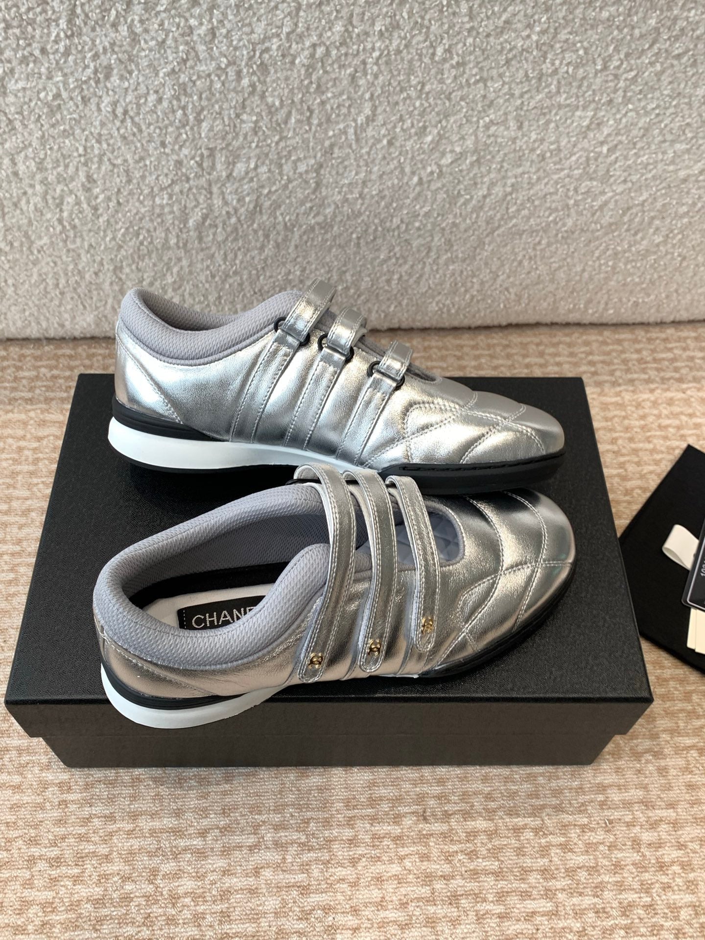C-Sneakers