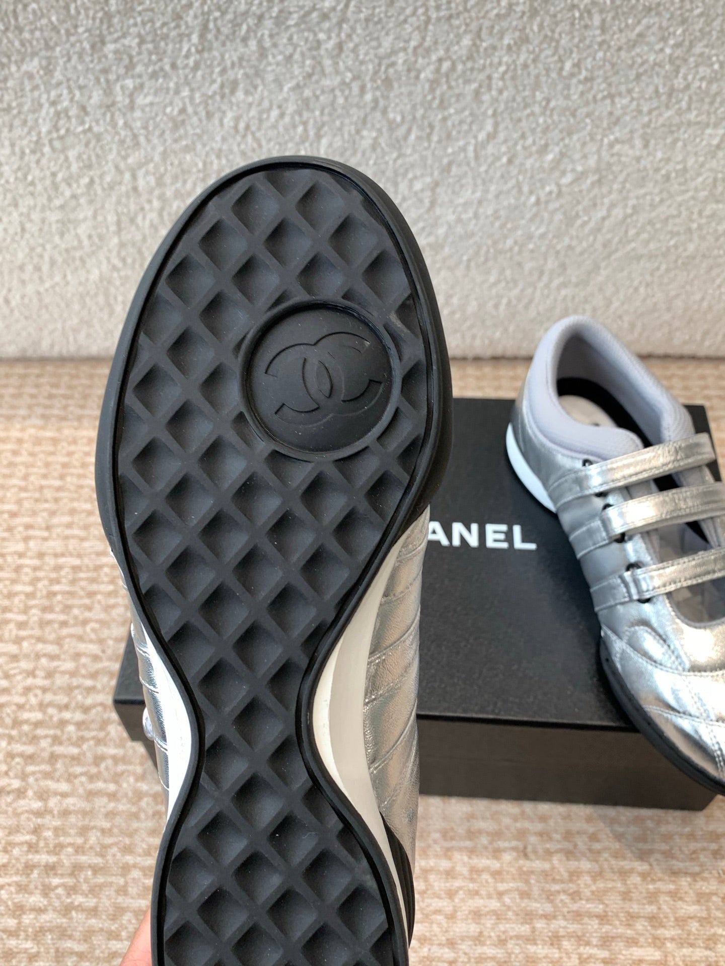 C-Sneakers