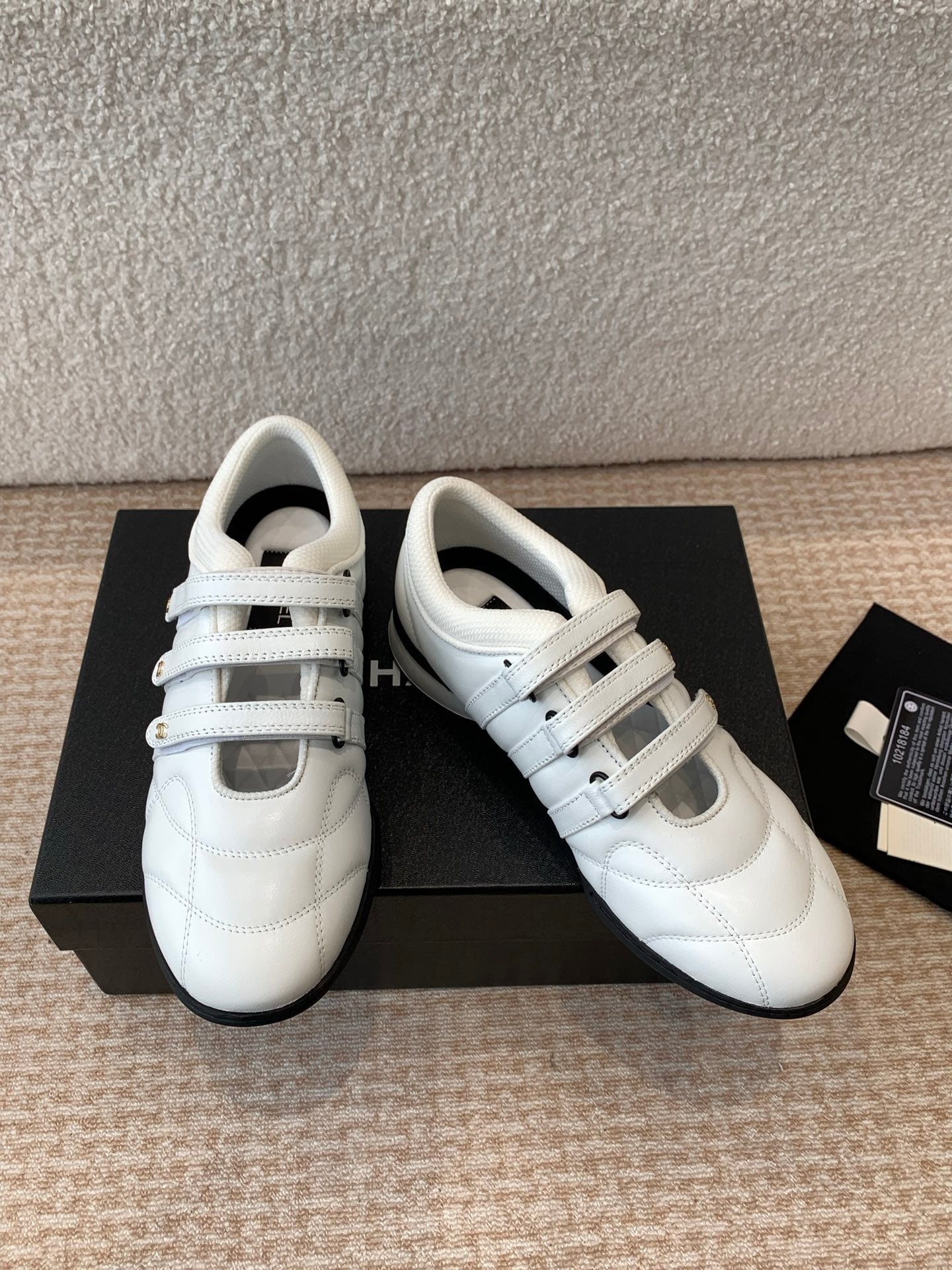C-Sneakers