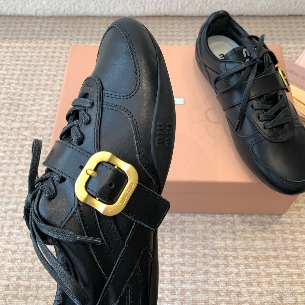 M-Sneakers