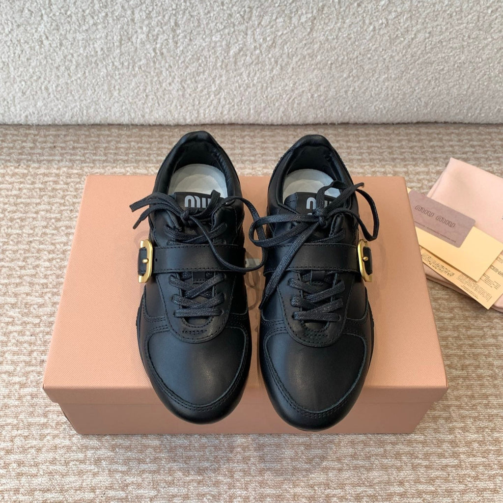 M-Sneakers