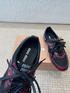 M-Sneakers