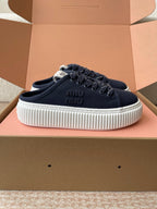M-Sneakers