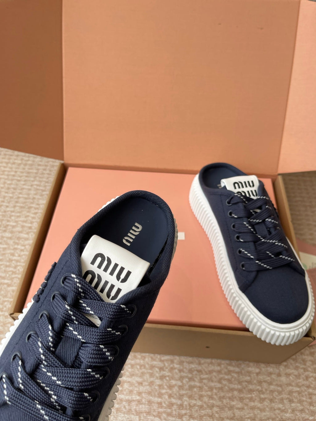 M-Sneakers
