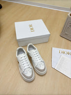 D-Sneakers
