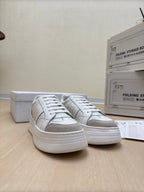 D-Sneakers