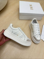 D-Sneakers